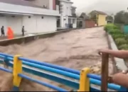 Hujan Berjam-jam Picu Banjir di Kelurahan Goto, Aktivitas Warga Terganggu