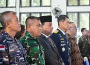 Hadiri Wisuda XXI Polnam, Wakil Gubernur Maluku Tekankan Pentingnya Hilirisasi dan Ketahanan Energi