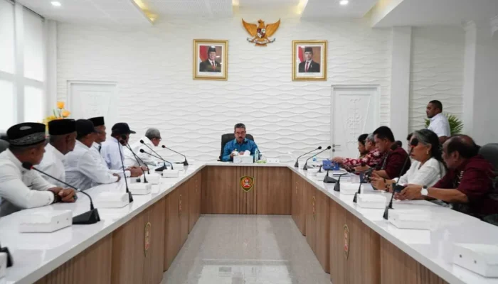 Gubernur Maluku Tekankan Kepatuhan Prosedur dalam Pembahasan Izin Galian C di Ohoi Tamngil