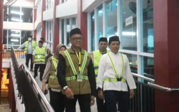 Tiba di Ambon, Sekda Maluku Sambut Kepulangan Jemaah Haji Kloter 24: Insyaallah Mabrur dan Mabruroh